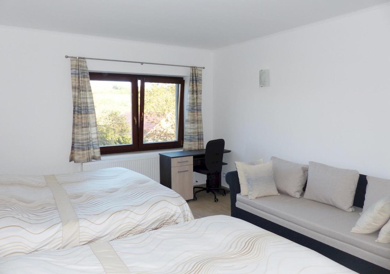 Guest House Magyarlukafa 外观 照片