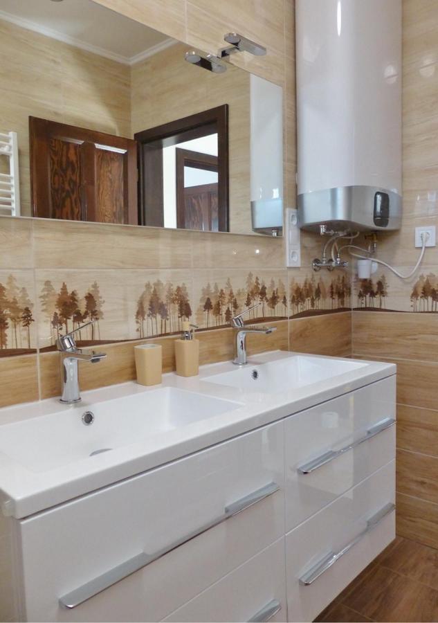 Guest House Magyarlukafa 外观 照片