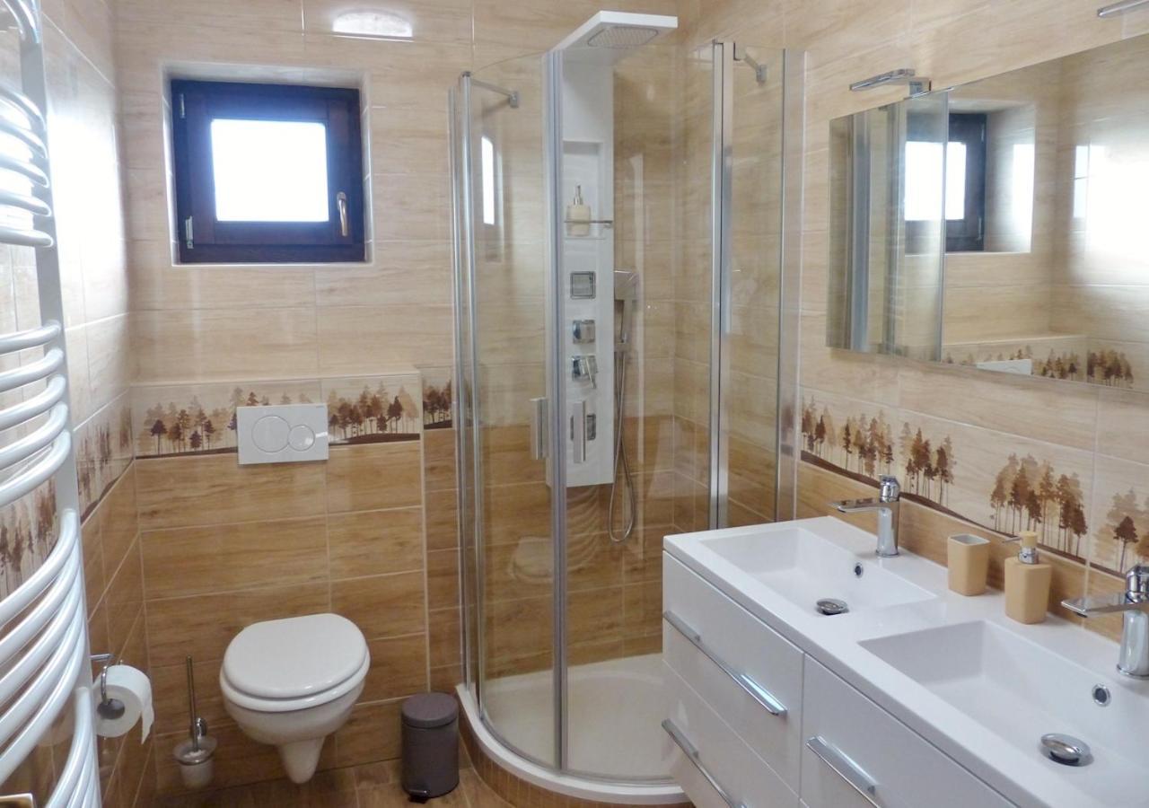 Guest House Magyarlukafa 外观 照片