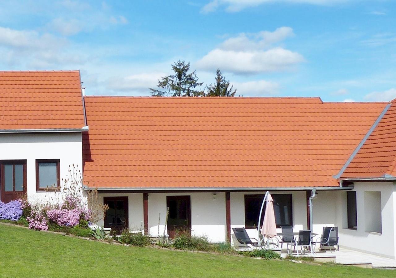 Guest House Magyarlukafa 外观 照片