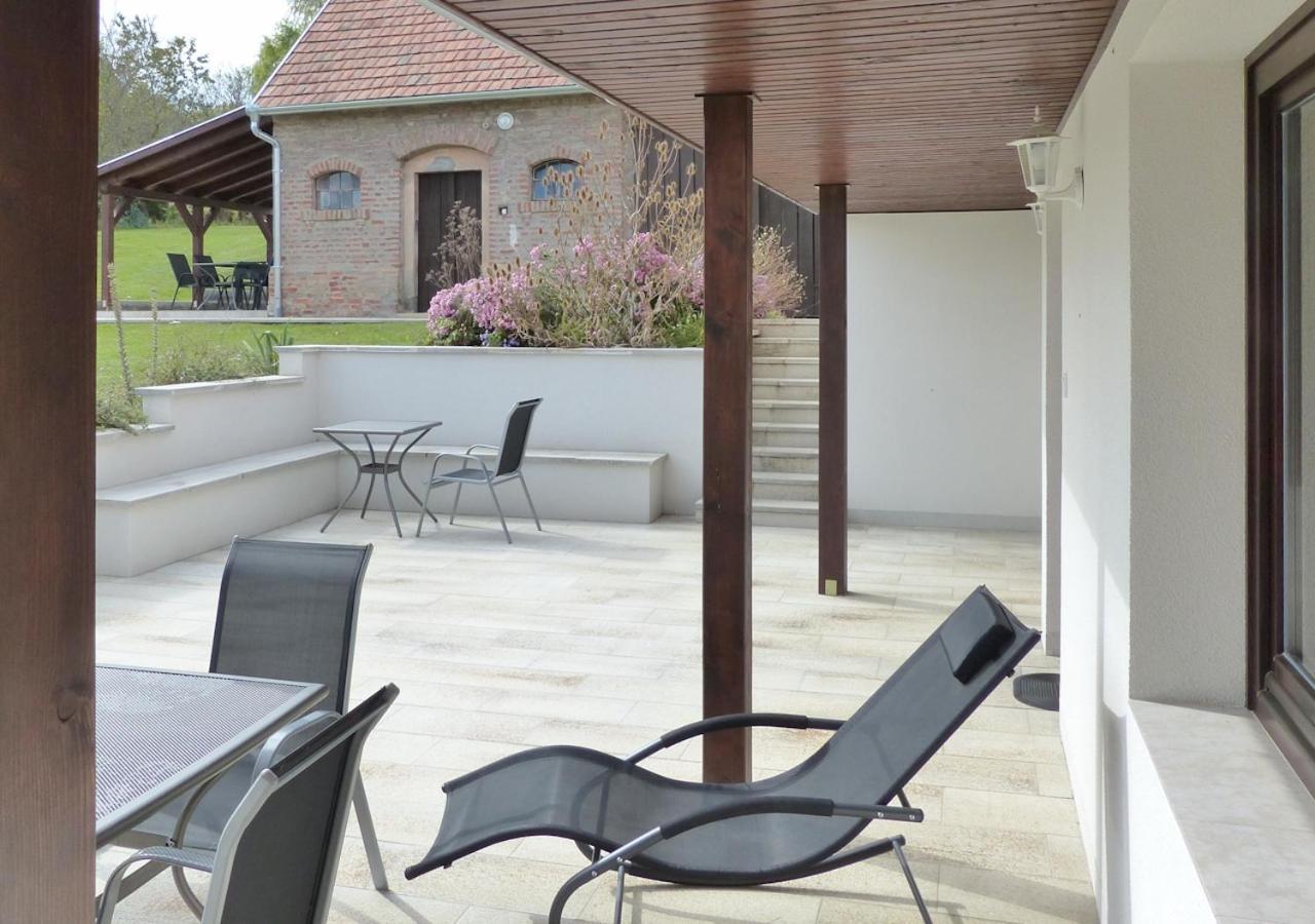 Guest House Magyarlukafa 外观 照片