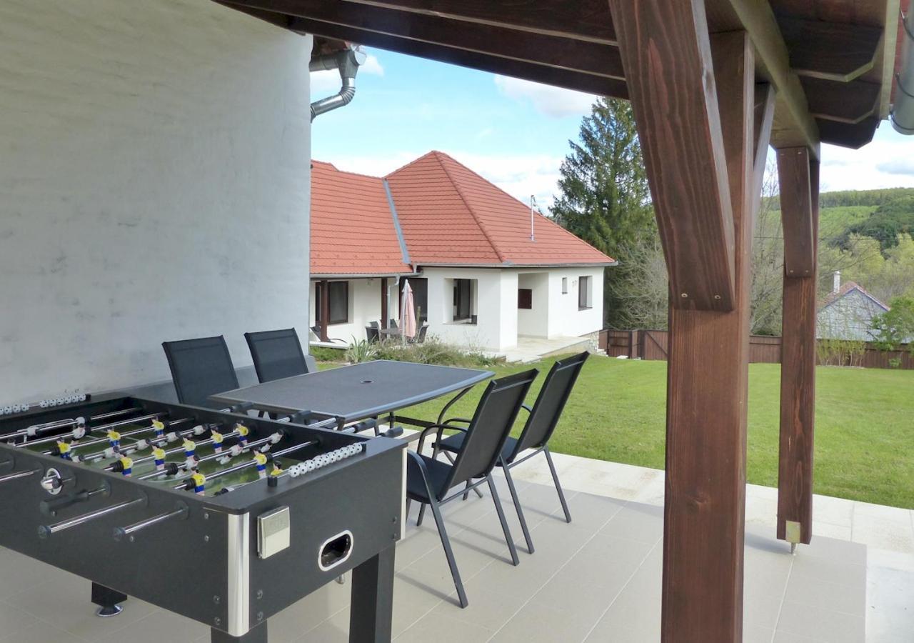 Guest House Magyarlukafa 外观 照片